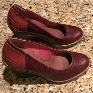 Hush Puppies Leather Wedge NWOB